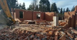 Демонтаж 1 этажного дома Людиново, цена от 1595 руб.